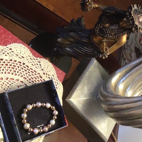 Culture Pearl Bracelet - Picture 2 of 3